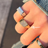 Bague chevalière Shell pavée brillante