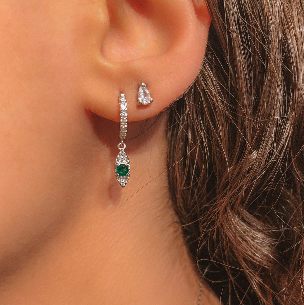 petites-boucles-oreilles-poires-argent